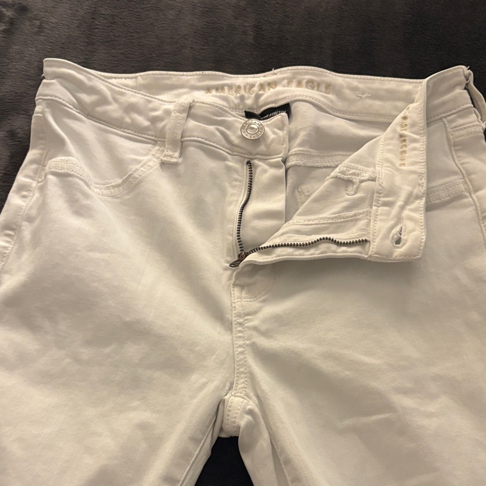American Eagle Outfitters White Distressed Skinny Jeans SZ 8 - Picture 7 of 11